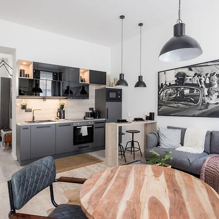 Two-Bedroom Apartment Next To Music Academy Budapest Eksteriør bilde